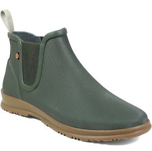 Bogs Green Sweetpea Chelsea Boots
